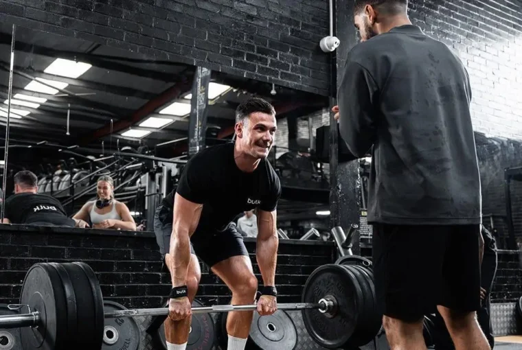 Wenn es darum geht, Ihre Gesundheits- und Fitnessziele zu erreichen, ist die richtige Ernährung entscheidend. Ob Profisportler, begeisterter Fitnessstudiogänger oder einfach jemand, der sein allgemeines Wohlbefinden verbessern möchte – Ihr Weg zum Erfolg hängt von den Produkten ab, die Sie wählen. Hier kommt Bulk™ ins Spiel – eine Marke, die die Sporternährungsbranche neu definiert und Menschen aller Herkunft dabei unterstützt, ihr volles Potenzial auszuschöpfen.