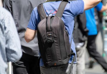Die Zeit der sonnenverwöhnten Kurzurlaube und spontanen Wochenendtrips steht vor der Tür – und damit auch die ideale Gelegenheit, die Garderobe aufzufrischen. Egal, ob Sie an den Strand oder für einen schicken Wochenendtrip in die Stadt reisen – Michael Kors hat die perfekte Auswahl an Jetset-Styles für Sie, die Ihnen das Packen erleichtern und Ihnen den Stress einer stilvollen Ankunft ersparen.