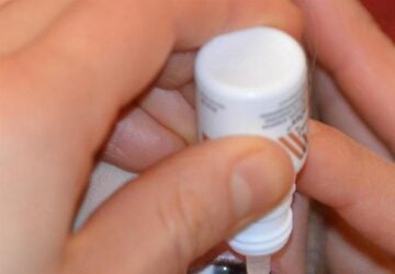 Zyclora est un médicament antiviral utilisé contre l'herpès simplex (HSV). Sa formule contient de l'aciclovir.