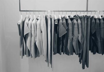 En el mundo de la moda en constante evolución, Koroshi se destaca como un faro de creatividad e innovación. Con sede en España, esta marca dinámica está redefiniendo la moda urbana con sus diseños atrevidos y estilo urbano, capturando la esencia de la cultura callejera contemporánea mientras traspasa los límites del estilo.