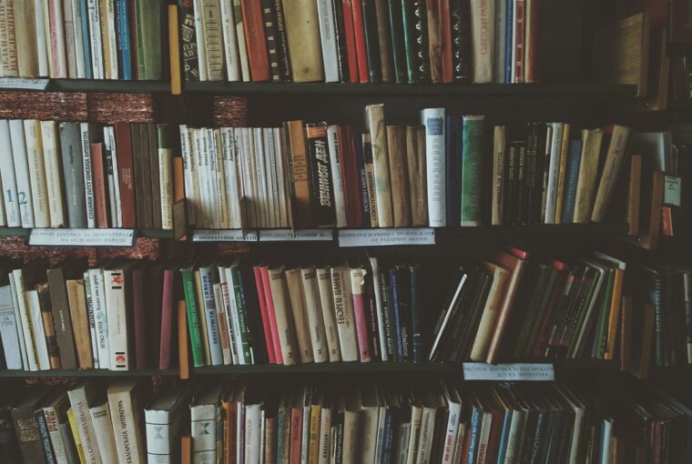 In de drukke straten van Nederland is er één naam die opvalt als een geliefd begrip: Bruna. Een winkel waar boeken, tijdschriften, wenskaarten en nog veel meer samenkomen, Bruna is een echte Nederlandse favoriet geworden, die niet alleen producten biedt, maar ook een gastvrije ervaring die ervoor zorgt dat klanten keer op keer terugkomen.