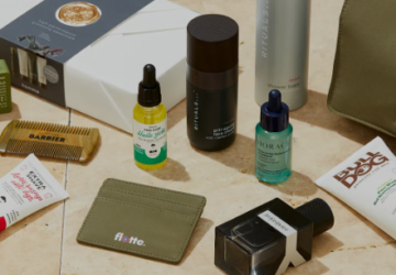 Dans le monde en constante évolution de la beauté et des soins de la peau, où la quête du produit parfait peut souvent ressembler à chercher une aiguille dans une botte de foin, Blissim apparaît comme un phare d'innovation et de personnalisation. La marque française, anciennement connue sous le nom de Birchbox France, a redéfini la façon dont les consommateurs découvrent et interagissent avec les produits de beauté, en proposant un service d'abonnement sur mesure qui répond aux préférences et aux besoins uniques de chaque individu. Cet article explique comment Blissim transforme l'industrie de la beauté en faisant de la découverte des soins de la peau et du maquillage une expérience personnalisée, agréable et sans tracas.