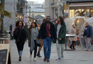 In the vibrant tapestry of the United Kingdom's fashion landscape, FatFace has carved out a unique identity, transitioning seamlessly from its surf-inspired beginnings to becoming a beloved lifestyle fashion brand. The story of FatFace is one of evolution, resilience, and an unwavering commitment to quality and comfort. This article explores the remarkable journey of FatFace, detailing how it has expanded its horizons from surfwear to an extensive range of apparel that caters to every aspect of modern life.