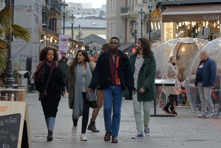 In the vibrant tapestry of the United Kingdom's fashion landscape, FatFace has carved out a unique identity, transitioning seamlessly from its surf-inspired beginnings to becoming a beloved lifestyle fashion brand. The story of FatFace is one of evolution, resilience, and an unwavering commitment to quality and comfort. This article explores the remarkable journey of FatFace, detailing how it has expanded its horizons from surfwear to an extensive range of apparel that caters to every aspect of modern life.
