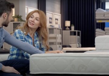 In the pursuit of a good night's sleep, the right mattress can make all the difference. In the competitive world of sleep solutions, one UK brand stands out for its commitment to innovation and comfort: SIMBA. With a blend of advanced technology and thoughtful design, SIMBA is redefining the standards of sleep quality and mattress performance.