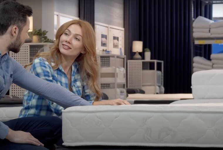 In the pursuit of a good night's sleep, the right mattress can make all the difference. In the competitive world of sleep solutions, one UK brand stands out for its commitment to innovation and comfort: SIMBA. With a blend of advanced technology and thoughtful design, SIMBA is redefining the standards of sleep quality and mattress performance.