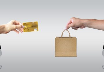 Depuis plus de deux décennies, Cdiscount est un pilier du e-commerce français, offrant une expérience d'achat inégalée qui allie accessibilité, commodité et engagement indéfectible envers la qualité. Réputé pour son vaste catalogue, ses services de confiance et son approche innovante de la vente au détail, Cdiscount continue de redéfinir le paysage du shopping en ligne en France. Plongeons dans ce qui fait de Cdiscount une véritable incarnation de l'excellence française.