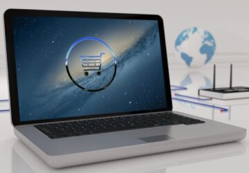 Die Re-Commerce-Branche, die sich auf den Kauf, Verkauf und die Aufarbeitung gebrauchter Waren konzentriert, hat in den letzten Jahren ein erhebliches Wachstum erlebt. Da Nachhaltigkeit für Verbraucher und Unternehmen gleichermaßen immer wichtiger wird, war die Nachfrage nach Lösungen für die Kreislaufwirtschaft noch nie so hoch. Ein Unternehmen, das im deutschsprachigen Raum an der Spitze dieser Bewegung steht, ist WIRKAUFENS, ein führendes Unternehmen im Bereich Re-Commerce, das die Art und Weise verändert hat, wie Menschen gebrauchte Elektronik kaufen und verkaufen. Die treibende Kraft hinter diesem Erfolg ist Christian Wolf, der Gründer, der das Unternehmen in seinem Wohnzimmer gründete und es in ein florierendes Unternehmen mit über 110 Mitarbeitern verwandelte.