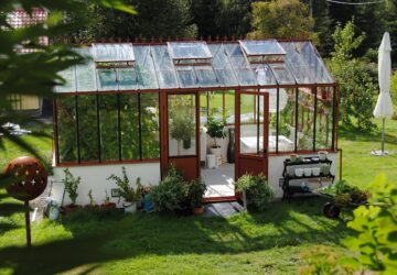 A garden is not just a patch of land; it’s an extension of your home and a place to unwind, entertain, and get creative. Whether you're looking for more storage space, a peaceful retreat, or a functional workspace, Shedstore has everything you need to transform your garden into a versatile and inviting outdoor sanctuary. With an extensive range of garden buildings and sheds, there’s something for every need, style, and budget.