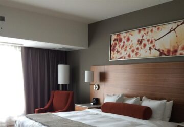 Nel mondo del sonno, il comfort è fondamentale, ma l’innovazione è ciò che distingue il meglio dal resto. Per coloro che comprendono l'importanza di un sonno riposante e rigenerante, PerDormire rappresenta un faro di eccellenza nel settore dei materassi e della biancheria da letto. Radicato nella ricca tradizione italiana di artigianato e design, PerDormire ha perfezionato l'arte del sonno combinando tecnologia all'avanguardia con comfort di lusso, garantendo che il riposo di ogni notte sia il migliore possibile