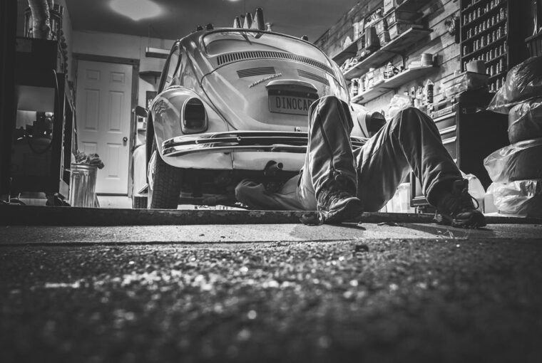 In the fast-paced world of today, convenience and efficiency are paramount, even when it comes to car maintenance. Traditional methods of vehicle servicing often involve time-consuming visits to garages and workshops, which can be a hassle for busy individuals. Enter FIXTER, a pioneering UK brand that is revolutionizing the car maintenance industry by offering a seamless, digital-first approach to vehicle servicing.