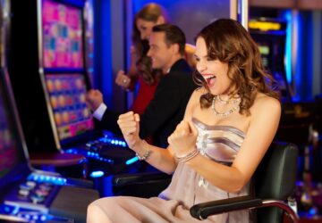 In einer Welt, in der Lotterie-Enthusiasten immer auf der Suche nach dem nächsten großen Gewinn sind, hat sich Jackpots.ch in der Schweiz zu einer bahnbrechenden Kraft entwickelt und die Art und Weise revolutioniert, wie Menschen den Nervenkitzel von Lotterien erleben. Als innovative Plattform, die speziell für Schweizer Spieler entwickelt wurde, hat Jackpots.ch einen modernen, benutzerfreundlichen Ansatz in eine jahrhundertealte Tradition gebracht und aufregende neue Möglichkeiten zur Teilnahme und zum großen Gewinn geboten. Mit einer perfekten Mischung aus Technologie, Komfort und lokaler Relevanz setzt Jackpots.ch einen neuen Standard für Online-Lotterie-Erlebnisse in der Schweiz und darüber hinaus.