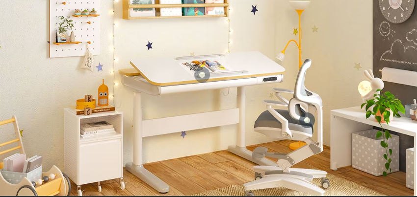 Da sich die Arbeitswelt ständig weiterentwickelt, wird die Bedeutung der Ergonomie in unserer täglichen Umgebung immer deutlicher. FlexiSpot, eine führende deutsche Marke, steht an der Spitze dieser Revolution und widmet sich der Umgestaltung von Wohn- und Büromöbeln mit innovativen, ergonomischen Lösungen. Indem FlexiSpot Komfort, Gesundheit und Produktivität in den Vordergrund stellt, definiert das Unternehmen die Art und Weise neu, wie wir mit unseren Arbeitsbereichen interagieren.