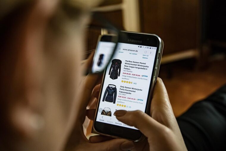In der hektischen Welt des Online-Shoppings hat sich Sodeal.ch seinen einzigartigen Platz als Schweizer Anlaufstelle für unglaubliche Tagesangebote erobert. Diese innovative Online-Verkaufsplattform gehört Socko Sàrl und bietet eine ständig wechselnde Auswahl an hochwertigen Produkten zu unschlagbaren Preisen. Egal, ob Sie nach den neuesten technischen Gadgets, stylischen Modeartikeln oder Haushaltswaren suchen, Sodeal.ch ist Ihr ultimativer Einkaufsbegleiter.