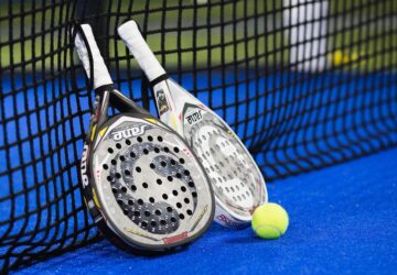 En España, un país donde el pádel se ha convertido en algo más que un deporte: es un fenómeno cultural, el pádel ibérico se destaca como un actor fundamental en la creciente popularidad de este deporte. Desde sus humildes comienzos hasta convertirse en una de las fuerzas líderes en la industria del pádel, Padel Ibérico no sólo está influyendo en cómo se practica este deporte en la Península Ibérica, sino que también está dando forma a su futuro. He aquí un vistazo a cómo Padel Ibérico está innovando y promoviendo los deportes de pádel en España.