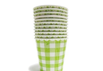 Green Box, eine Schweizer Marke, die für ihr Umweltengagement bekannt ist, präsentiert mit großer Freude ihre neueste umweltfreundliche Produktlinie. Die Kollektion umfasst nachhaltige Becher, Eisbecher und attraktive Rabatte, die einen umweltfreundlicheren Lebensstil fördern sollen.