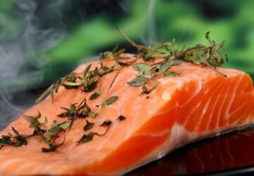 In the United Kingdom, a country surrounded by waters teeming with a rich variety of seafood, one brand has set out to transform how we shop for and enjoy these oceanic treasures. The Fish Society, with its innovative approach to seafood retail, has emerged as a leader in providing high-quality, sustainable, and conveniently accessible seafood to food enthusiasts across the nation. This article explores how The Fish Society is revolutionizing seafood shopping, combining quality, convenience, and a commitment to sustainability to redefine the seafood industry.