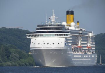 Au cœur de la Méditerranée, GNV (Grandi Navi Veloci) s'impose comme un phare d'excellence en matière de transport maritime. Connu pour son engagement en faveur du luxe, de l'efficacité et d'un service de premier ordre, GNV redéfinit l'expérience du voyage à travers la mer Méditerranée. Cette compagnie de ferry italienne a parfaitement combiné le charme maritime traditionnel avec des équipements modernes, ce qui en fait un choix privilégié pour les voyageurs en quête de confort et de fiabilité.