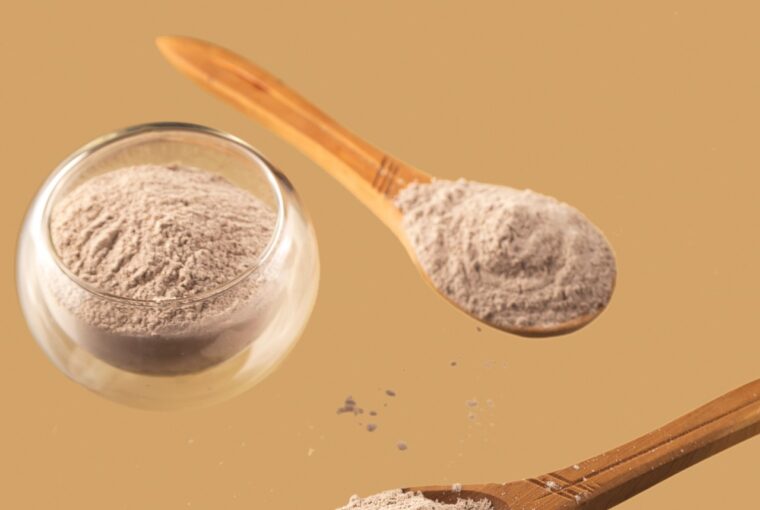 In contact blijven met de natuur – en met jezelf – is nog nooit zo belangrijk geweest in de snelle wereld van vandaag. Holland & Barrett, een naam die je al sinds 1870 kunt vertrouwen op het gebied van wellness en een breed scala aan producten, nu verkrijgbaar in België en daarbuiten, helpt je er prachtig uit te zien met eenvoudige natuurlijke producten die je levensstijl opfleuren, je welzijn verbeteren en je zelfzorg in elke fase van je leven stimuleren. Met een zorgvuldig samengestelde reeks krachtige plantaardige essentials en wetenschappelijk onderbouwde supplementen heb je absoluut alles wat je nodig hebt om er dit voorjaar en daarna op je best uit te zien en je op je best te voelen.