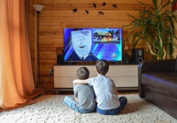 I det ständigt föränderliga landskapet av digital underhållning skrivs ett nytt kapitel av Skyshowtime, en banbrytande streamingtjänst som snabbt börjar bli populärt i Europa. Född ur ett samarbete som syftar till att omdefiniera streamingupplevelser, har Skyshowtime inlett ett uppdrag att ge en rik tapet av innehåll till publik i Sverige och utanför. Den här artikeln fördjupar sig i sagan om Skyshowtime och utforskar hur den sätter nya standarder och strömmar nya horisonter inom europeisk underhållning.