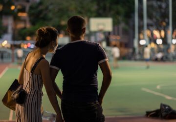 Crafting the Perfect Tinder Profile: Tipps, um aufzufallen und bedeutungsvolle Verbindungen zu knüpfen