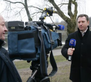 À l’ère où l’information circule plus vite que jamais, la véritable valeur du journalisme réside non seulement dans la rapidité, mais aussi dans le fond, la crédibilité et le lien avec le lecteur. Depuis des décennies, Le Bien Public est une voix de confiance en Côte-d’Or, diffusant des nouvelles qui trouvent un écho profond auprès de ses lecteurs. Plus qu’un simple média, c’est une plateforme qui reflète le cœur de sa communauté, capturant des histoires qui informent, interpellent et inspirent.