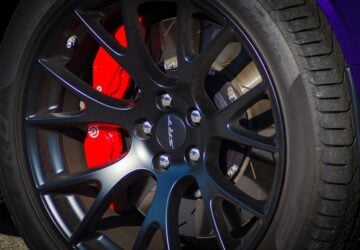 In the landscape of the United Kingdom's automotive industry, one brand has steadily risen above the rest with its commitment to excellence and innovation: Protyre. With a legacy that speaks volumes, Protyre has transformed the tyre service sector, setting new standards for quality, customer service, and technical expertise. "Rolling Towards Excellence" delves into the journey of Protyre, exploring how this esteemed brand has revolutionized tyre services across the nation.