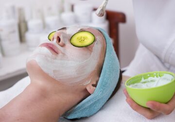 Au cœur de la France, un pays célèbre pour son riche patrimoine en matière de beauté et de soins de la peau, émerge Erborian. Cette marque pionnière se situe au carrefour de la tradition et de l’innovation, proposant une approche unique des soins de la peau qui a captivé les passionnés de beauté du monde entier. « Erborian : Mélanger tradition et innovation dans les soins de la peau » explore comment cette marque française a harmonieusement tissé une sagesse vieille de plusieurs siècles avec une technologie de pointe pour redéfinir les normes de soins de la peau.