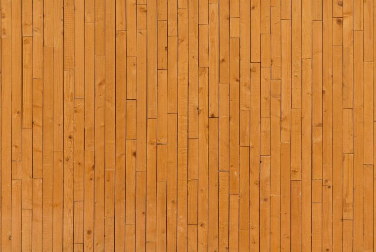 In het schilderachtige stadje Ribe, Denemarken, werd een revolutionair idee werkelijkheid in 2017 toen Mads, de visionaire oprichter van WoodUpp, het inmiddels beroemde Akupanel uitvond. Deze uitvinding markeerde het begin van een nieuw tijdperk op het gebied van interieurontwerp en akoestische oplossingen, dat zich snel verspreidde over Europa en daarbuiten. Tegenwoordig staat WoodUpp symbool voor innovatie, duurzaamheid en de tijdloze schoonheid van hout, waardoor het een toonaangevende keuze is voor zowel architecten, ontwerpers als huiseigenaren.