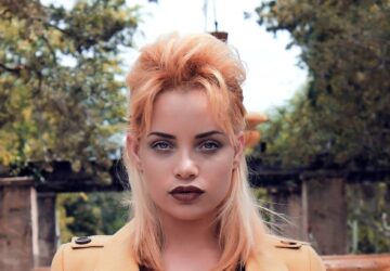 In de steeds evoluerende modewereld onderscheidt één merk zich door zijn uitzonderlijke mix van tijdloze elegantie en eigentijdse stijl: MADELEINE. MADELEINE staat bekend om zijn hoogwaardige damesmode en is een merk geworden voor veeleisende klanten die klassieke verfijning waarderen, doordrenkt met moderne trends. Van de voortreffelijke ontwerpen tot de toewijding aan kwaliteit, MADELEINE heeft een nieuwe standaard gezet in de mode-industrie, waardoor het een geliefde keuze is voor modebewuste vrouwen in Nederland en daarbuiten.